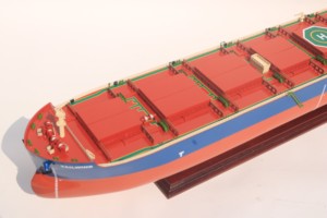 TAILWIND - Maquette de navire commercial en bois artisanal des Émirats arabes unis - Navire de transport de marchandises, porte-conteneurs, décoration nautique de fabricant vietnamien - Product Image 3
