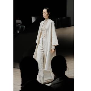 Ventes en gros de manteaux pour femmes, manteaux kimono AMELIE écologiques avec ceinture, hiver, 20% cachemire, 80% laine, beige, manteaux pour femmes - Product Image 4