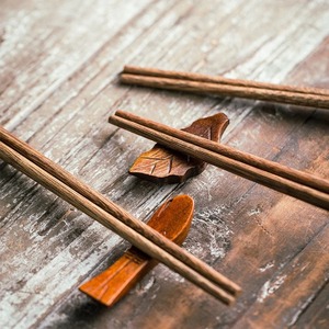 Palillos de Madera Hechos a Mano FAIZA CRAFT - Diseño Clásico Ecológico, Superficie Lisa, Forma y Tamaño Personalizados para Fiestas, Cenas y Regalos - Product Image 2