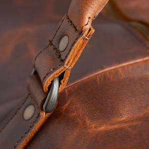 Sac de voyage vintage en cuir véritable marron pour homme, sac de week-end haut de gamme avec plusieurs compartiments - Product Image 4