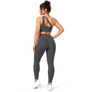 Conjunto de sujetador deportivo de yoga gris con espalda descubierta y leggings de cintura alta de longitud completa, 2 piezas, ropa deportiva elástica en cuatro direcciones, ecológica - Product Image 1