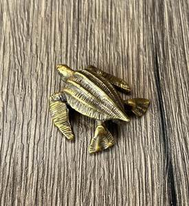 Centre de table en métal antique en forme de tortue pour une décoration élégante de la maison et une présentation luxueuse sur la table du salon - Product Image 2