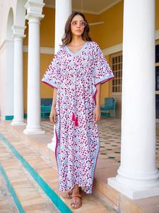 Caftan personnalisé rose turquoise aspect flore pour dames coupe décontractée bloc de main imprimé pompons pur respirant écologique naturel - Product Image 5