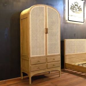 Armario de Dormitorio Ananta Moderno de Madera Maciza de Teca y Ratán, Diseño Independiente con 4 Cajones - Product Image 1