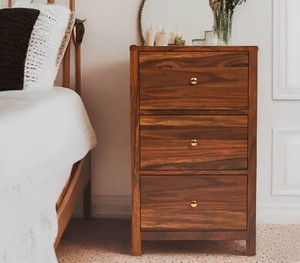 Commode à 3 tiroirs en bois massif |   Commode de chambre minimaliste |   Meubles en bois et autres articles de décoration intérieure en gros - Product Image 4