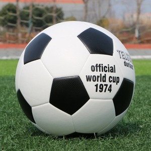 ลูกฟุตบอล PU เป็นมิตรกับสิ่งแวดล้อม พร้อมไส้ในเสริมความแข็งแรง ขนาด 5 สำหรับการใช้งานที่ยาวนานในโรงเรียน สโมสร และสนามกีฬากลางแจ้ง - Product Image 5