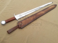 INCREÍBLE ESPADA DE MANGO DE CUERO MARRÓN MEDIEVAL EUROPEO DE ACERO DE ALTO CARBONO CON FUNDA DE CUERO