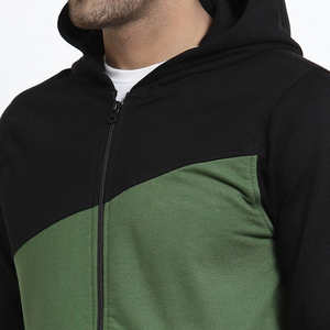 Hoodie pour homme de style luxueux, design unique, manches longues, coton mélangé, idéal pour les journées fraîches. - Product Image 2
