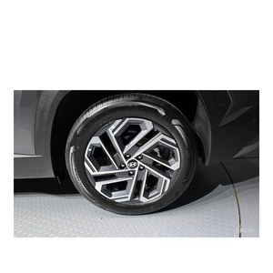 ฮุนได ทูซอน ปี 2024 เครื่องยนต์ 1.6 เทอร์โบ ขับเคลื่อน 2 ล้อ น้ำมันเบนซิน ระยะทาง 6,781 กม. มาตรฐานไอเสียยูโร 5 เบาะหนัง กล้องมองหลัง พวงมาลัยซ้าย - Product Image 5