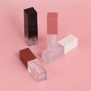 <span class=keywords><strong>5ml</strong></span> vuông Frosted Lip Gloss Ống biểu tượng tùy chỉnh Lip Gloss bao bì Matte <span class=keywords><strong>Lipgloss</strong></span> <span class=keywords><strong>container</strong></span> Lip Gloss Wand Ống - Product Image 4
