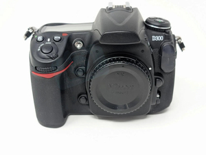 ตัวกล้อง DSLR สีดำ รุ่น D300 กล้องดิจิตอลพร้อมเลนส์มิเรอร์สำหรับการถ่ายภาพ - Product Image 1