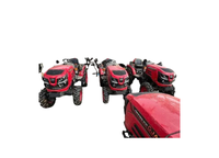 Traktor pertanian Mahindra OJA 2121 4WD 21 HP yang dirancang untuk tanaman baris sempit, kebun, dan pekerjaan antar-baris tanaman.