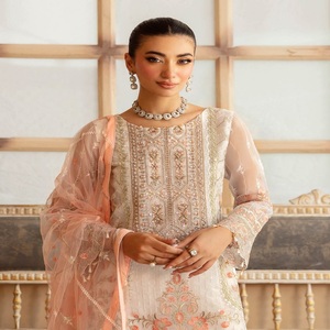 Ramsha Volume-Trajes de lujo de marca paquistaní, ropa de fiesta formal de diseñador para mujer, hechos de organza de primera calidad, venta al por mayor - Product Image 5