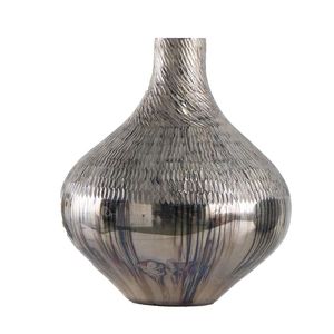 Vase à fleurs moderne en métal pour fleurs fraîches, tiges séchées et solutions élégantes de décoration de table - Product Image 1