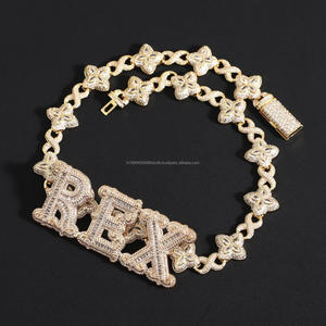 Pulsera con Placa de Identificación REX de Diamante Moissanite con Detalles de Piedras Brillantes, Cadena de Eslabones Florales, Lujosa y Personalizada - Product Image 3