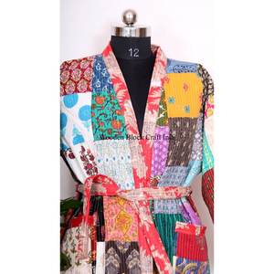 Kimono de algodón para mujer, estilo patchwork, con diseño floral estampado a mano, diseñado para un descanso cómodo, para estar en casa y para uso diario. - Product Image 4