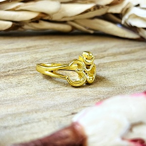 Nouvelles bagues tribales en laiton avec symbole Om, très demandées, pour femmes, plaquées or 18 carats, bijoux spirituels de yoga pour la vente en gros/OEM/ODM - Product Image 3