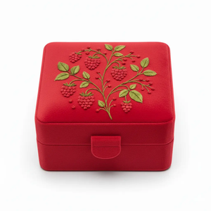 Caja de Joyería Roja con Patrón de Frambuesas Bordado y Cierre Elegante para Guardar Joyas - Product Image 1