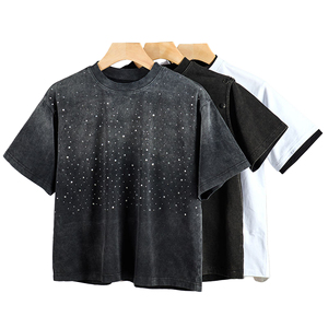T-shirt graphique personnalisé à manches courtes, style streetwear, coupe ample, effet délavé, avec strass, pour homme - Product Image 6