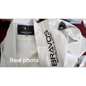 Kimono de Jiu-jitsu brésilien sur mesure, fabrication en gros pour la compétition et l'entraînement, BJJ Gi avec logo personnalisé - Product Image 6