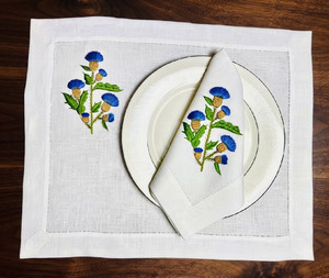 Juego de Manteles Individuales y Servilletas Bordados Personalizados al por Mayor con Flores Silvestres, de Mezcla de Algodón/Lino con Dobladillo, Lavables a Máquina, para el Hogar y Festividades - Product Image 5