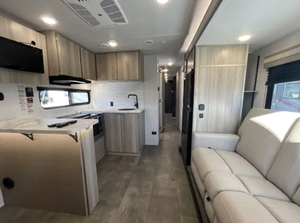Camping-car de luxe 2024 F-o-r-e-s-t R-i-v-e-r S-a-l-e-m 26DBUDX, caravane, camping-car, remorque de voyage - Product Image 3