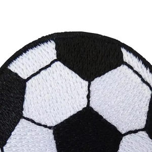 Parches Bordados Personalizados de Alta Calidad con su Propio Nombre y Diseño, Producto de Tela en Oferta - Product Image 3