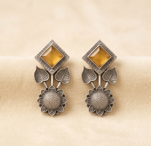 Pendientes de Girasol con Piedras Amarillas DIVYORO - Product Image 1