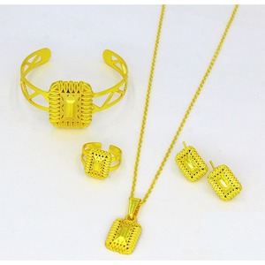 Mode or Bracelet collier ensemble de bijoux en acier inoxydable haut de gamme femmes ensemble de bijoux en fer doré artisanat Quilting anneau de couture - Product Image 5