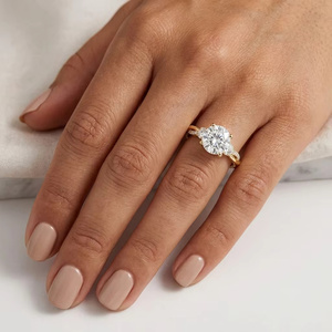 Bague de fiançailles en or jaune 14 carats avec diamant rond taille brillant de 1,00 carat, couleur F, clarté VS1, diamants CVD, style classique, certifiée IGI - Product Image 4
