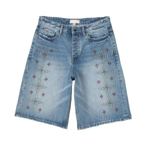 Venta al por mayor: Los mejores shorts de mezclilla con logo bordado, estilo casual vintage, lavado desgastado, con pedrería, en oferta. - Product Image 1