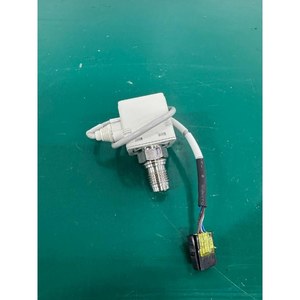 Interruptor de Presión de Alta Precisión SMC ZSE60F-A2-70L-M, Usado como Pieza de Repuesto para Equipos Semiconductores Legacy - Product Image 2