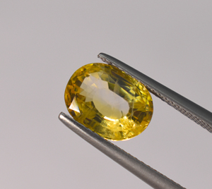 Natural Yellow Sapphire Oval Gemstone 4.15 Cts 10.3X7.9X5.2 mm Ceylon Sri Lanka Sapphire Loose Gemstone For Jewelry Making - Product Image 4