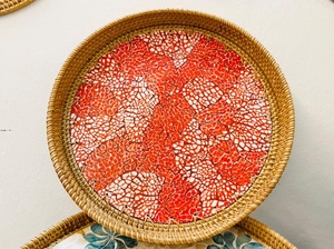 Plateau en rotin complexe avec incrustations de nacre, artisanat vietnamien, pour l'exposition d'objets de collection ou le service de café dans les cafés, avec incrustations de coquillages - Product Image 4