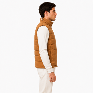 Veste matelassée pour homme offrant une chaleur fiable avec un rembourrage léger, une construction durable et un design épuré pour le quotidien. - Product Image 3