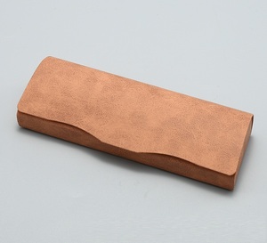 กล่องใส่แว่นตาหนังกลับ PU ทรงสี่เหลี่ยมแม่เหล็ก RTS Fashion Designs สำหรับผู้ชายและผู้หญิง กำลังเป็นที่นิยมในปี 2026 - Product Image 1