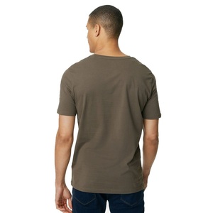 Camisetas clásicas de corte moderno con cuello redondo para hombre, camiseta de algodón suave, camiseta lisa con cuello redondo, camisetas ligeras y cómodas - Product Image 2