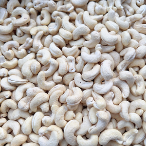 Nueces de Anacardo a Precio Razonable SANTIGO Kaju, Granos de Anacardo a Bajo Precio, Kaju Exportado al Medio Oriente - Product Image 1