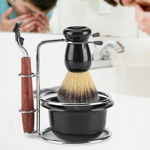 Ensemble de rasage manuel 4 en 1, kit de rasage avec brosse à raser pour hommes, pour la salle de bain, avec design moderne et logo personnalisé - Product Image 2