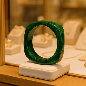 Bracelets ronds larges en résine acrylique naturelle colorée, style ethnique irrégulier, en bois épais, tendance pour femme, pour soirée, par AFZA ENTERPRISES - Product Image 3