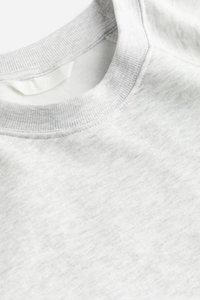 Custom Colors Oversized Women Daily Wear Sweatshirt Fleece Quick Dry Eco-Friendly Relaxed Fit Streetwear Crew Neck <b>Shirt</b> - Product Image 4