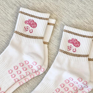 Calcetines de Yoga Cómodos de Grosor Estándar para Mujer, Calcetines de Pilates Personalizados con Agarre Antideslizante, Calcetines de Algodón Antideslizantes para Adultos - Product Image 1