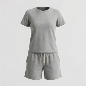 Ensemble de shorts en coton gris pour femmes, 2 pièces, t-shirt à manches courtes col rond et shorts au-dessus du genou, tenue décontractée quotidienne, couleur unie - Product Image 1
