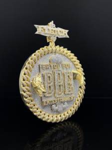 Colgante de Corona con Diamantes y Baño de Oro Rosa para Hombre, Estilo Hip Hop, de The Ice Legacy - Product Image 2