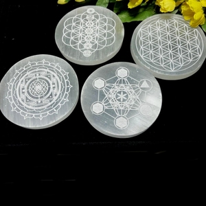 Best Quality Portable Handmade Agate <b>Coasters</b> with Selenite and <b>Crystal</b> Gemstone Feng Shui Design Wholesale From F S <b>CRYSTAL</b> - Product Image 1