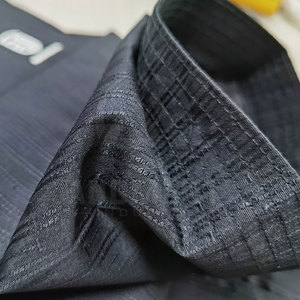 Uniforme de Taekwondo para hombre de estilo profesional, traje de artes marciales de tela elástica suave, adecuado para entrenamiento diario - Product Image 4