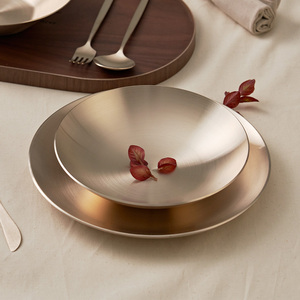 Plato de Cena Redondo Grande de 25 cm de Broncería, Elegante Plato de Servir Tradicional Coreano Forjado a Mano - Product Image 2