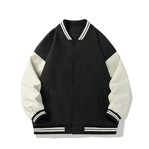 Chaqueta Varsity de Forro Polar Negra Personalizada al por Mayor con Mangas Blancas, Botones a Presión, Estilo Casual, Prenda Exterior Lisa, Ropa Urbana Cómoda con Logotipo Frontal - Product Image 1