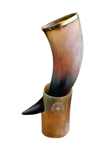 Verres en corne de buffle faits à la main pour bière et vin, qualité alimentaire, écologiques, design personnalisé - Product Image 4