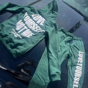 ชุดเซ็ตเสื้อฮู้ดดี้และกางเกงวอร์มพิมพ์ลายสกรีนสำหรับผู้ชาย ผ้าหนานุ่ม ซักย้อมสีแบบแอซิดวอช สไตล์จ็อกเกอร์ - Product Image 1